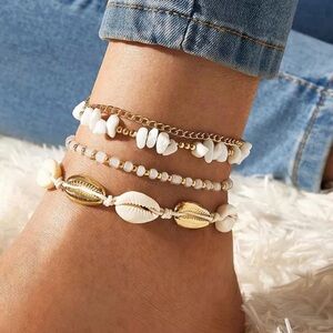 Chic Gold and White Shell Bracelet Set